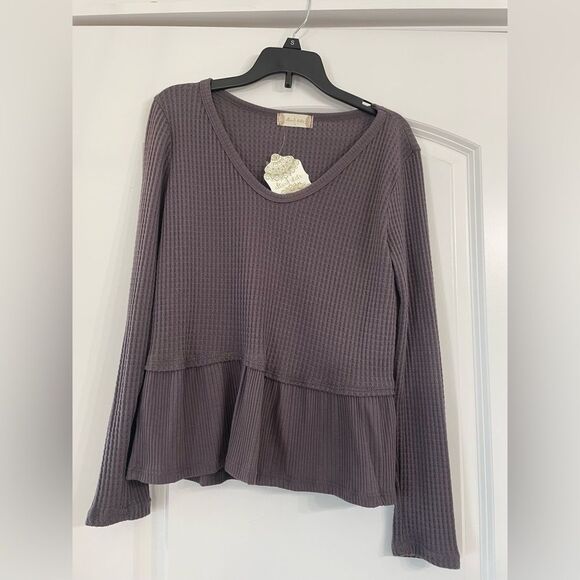 Host pick - Altar’d State • raisin waffle texture shirt size Small NWT - Picture 1 of 4